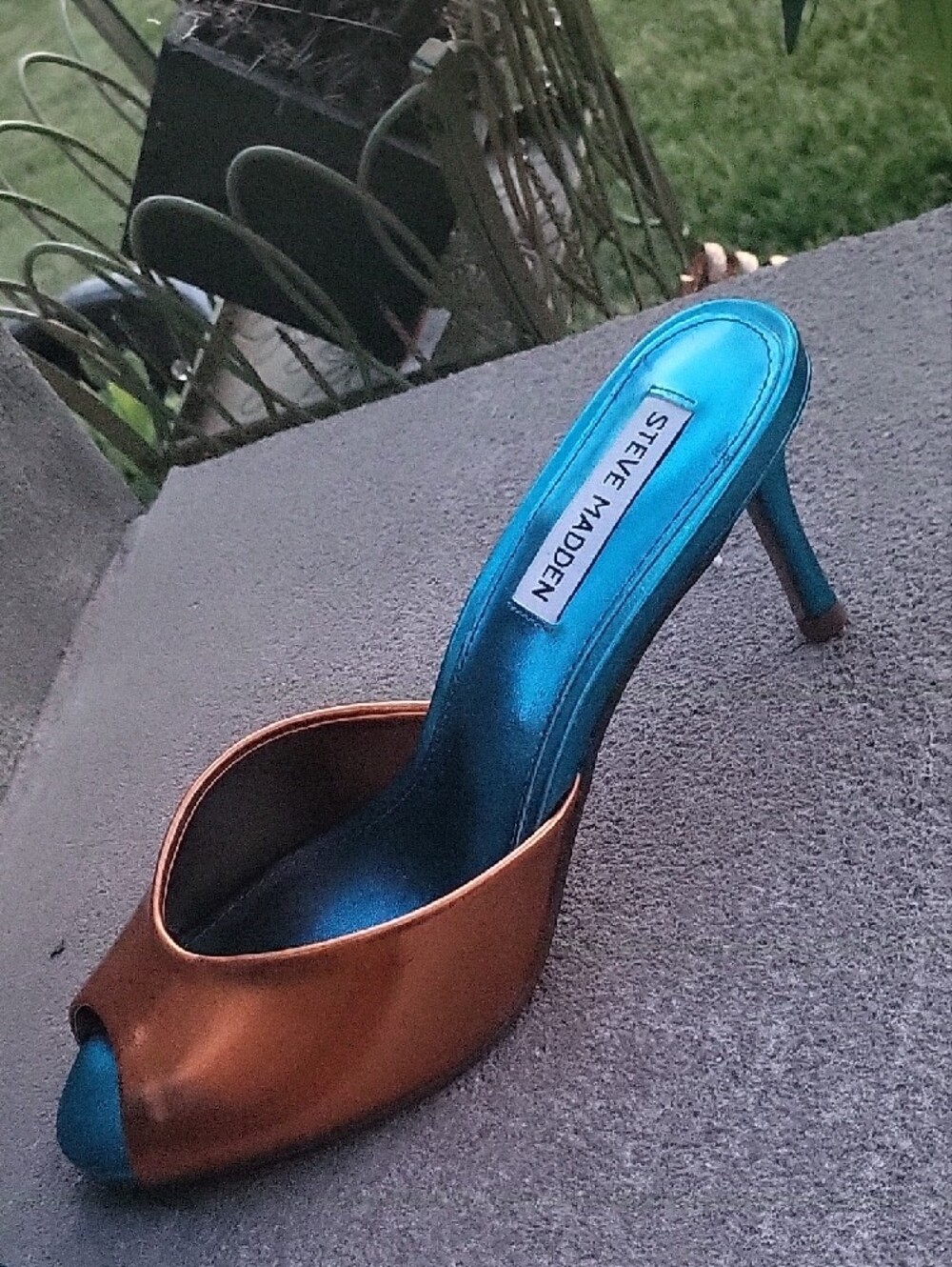 Steve Madden Copper Metallic Open-Toe Mules with Turquoise Insole - Picture 4 of 6